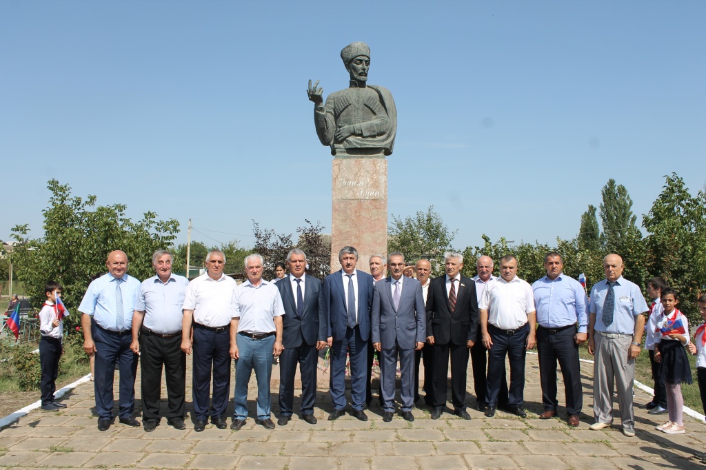 Укажите название.